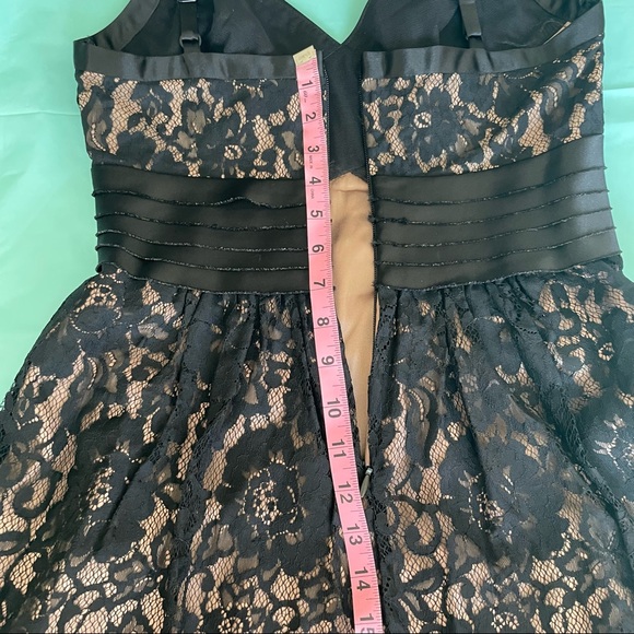BCBGMAXAZRIA DRESS - Picture 5 of 11